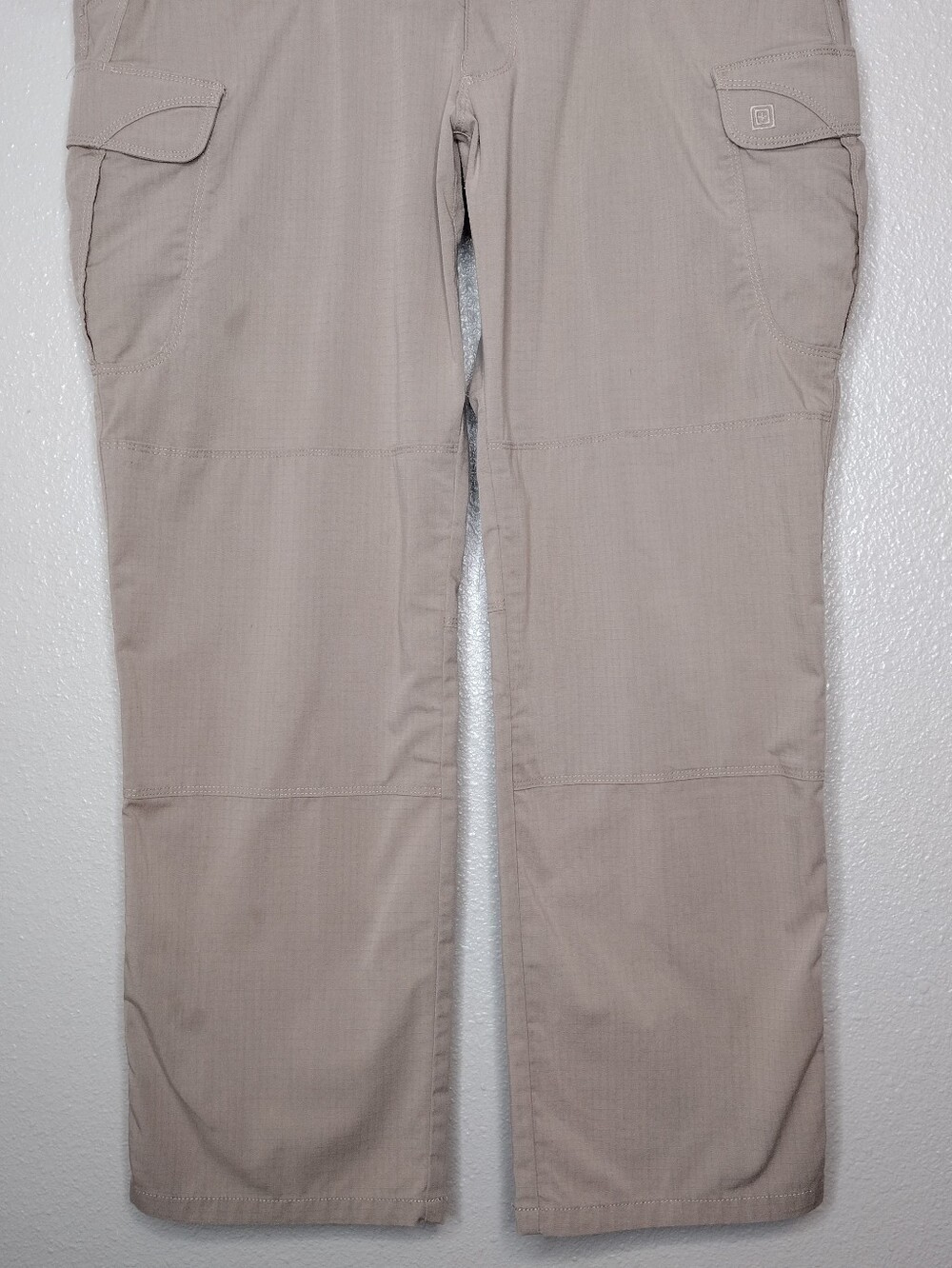 5.11 Tactical Tan Men's Outdoors Work Utility Cargo Pants Sz 40×30 - Picture 4 of 15
